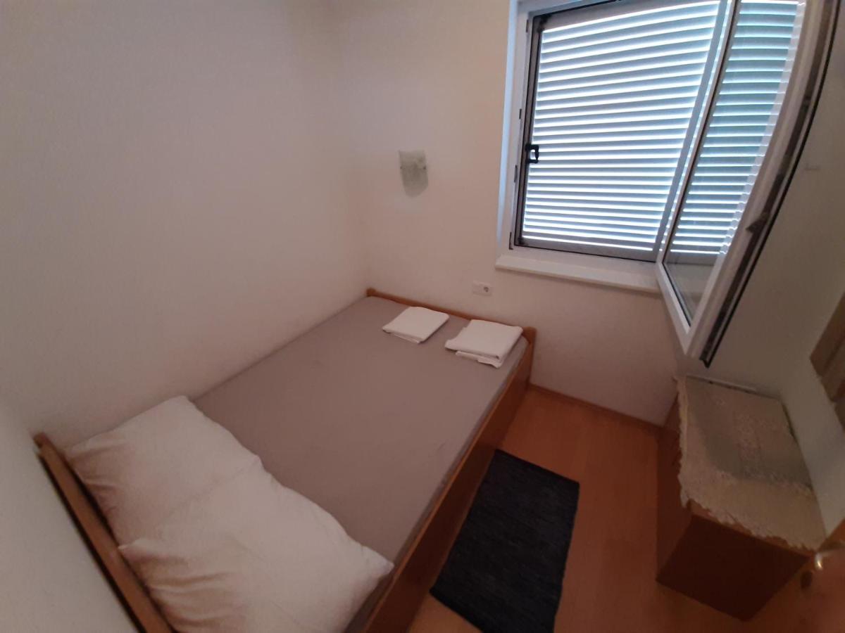 Apartments Puky Dreams Novalja Eksteriør bilde